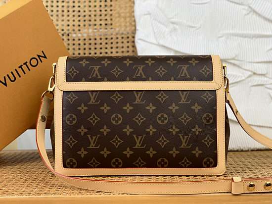 Louis Vuitton Dauphine Soft GM Bag LV M47149