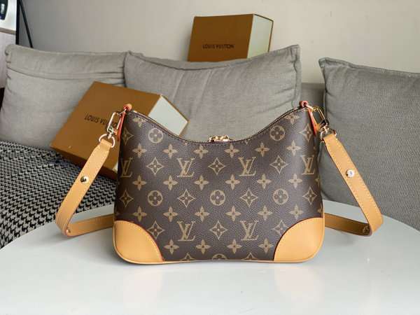 Louis Vuitton Boulogne Bag LV M45832