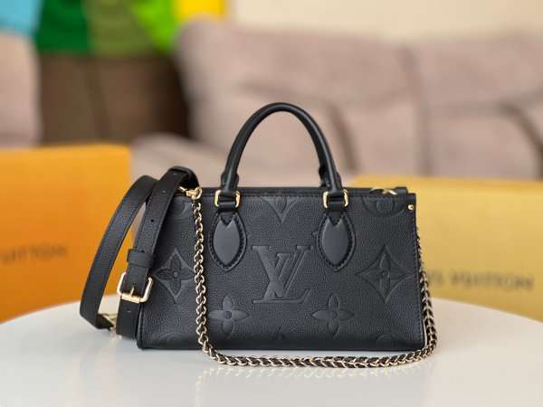 Louis Vuitton OnTheGo East West Bag M23640