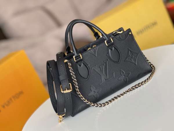 Louis Vuitton OnTheGo East West Bag M23640