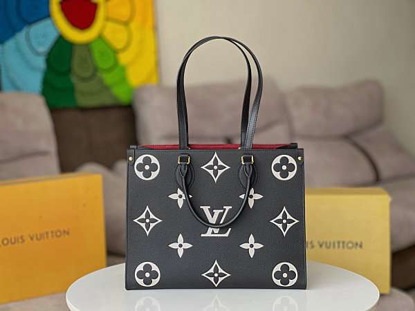 Louis Vuitton OnTheGo MM Bag M45495