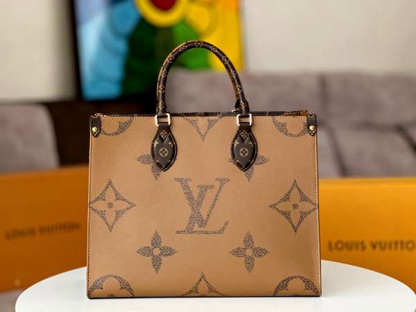 Louis Vuitton OnTheGo MM Monogram Bag M45321