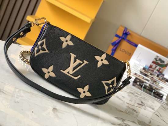 Top Quality Louis Vuitton Multi Pochette Accessoires Bag LV M45777